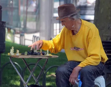 Слънчева неделя 