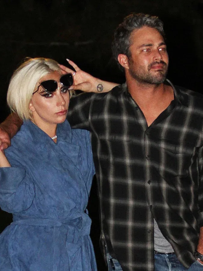 Гага на стриптийз в Белград