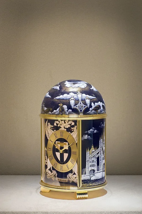 Часовникът на Фердинанд смайва в Лондон