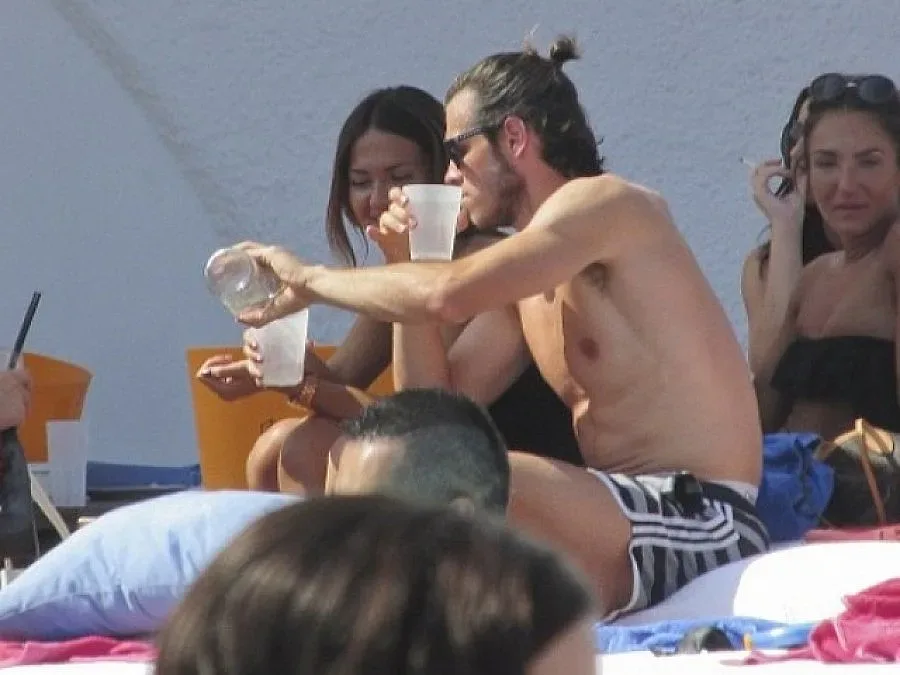 Гарет Бейл кръшна с българка