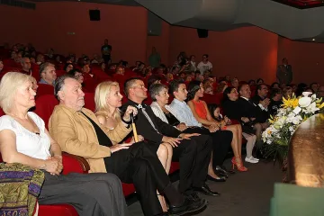 Връчиха „Златната липа" на любимеца на публиката Васил Михайлов
