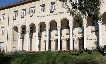 Служебният ректор ще опита отново да влезе в Стопанската академия