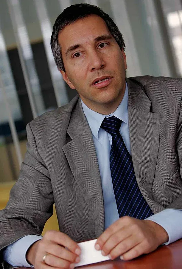 Купуваме по-скъпи ток и газ от конкурентите ни в ЕС