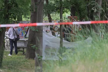 Есемес води разследващите към нова версия за убийството на деветокласника