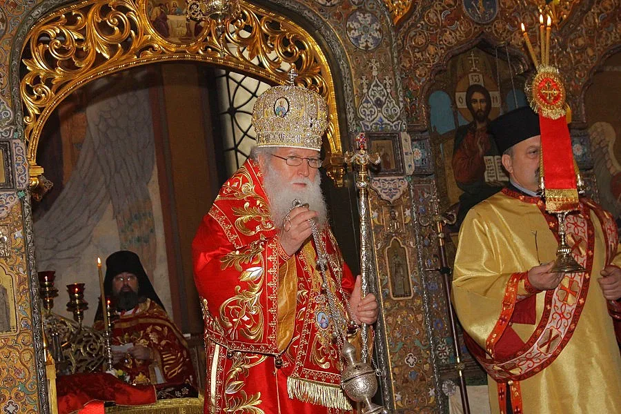 Светият синод против йога на матурата