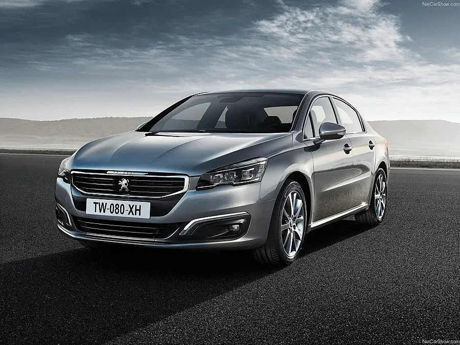 Peugeot 508 с автопилот