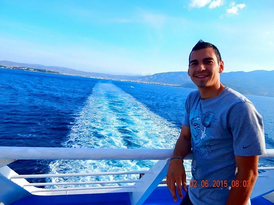 "Канарче" се отдаде на яхтени забавления