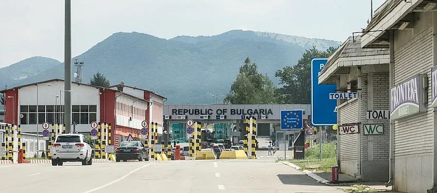 Спряха кеша на митницата