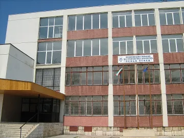 Искат да закрият строителната гимназия в Добрич