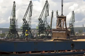 Китай иска пристанище Варна по Пътя на коприната