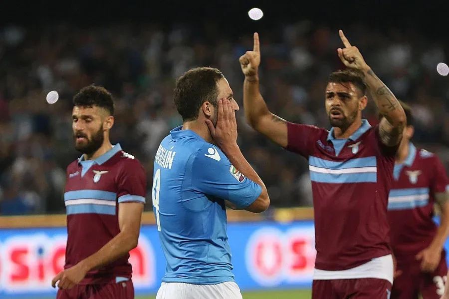 "Лацио" в ШЛ след успех над "Наполи"