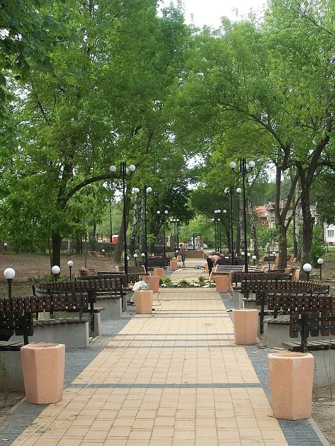 Минерална вода пълни Добринище с туристи през лятото