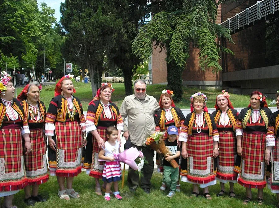Васил Михайлов засади липа под съпровода на „Петко льо капитанине“