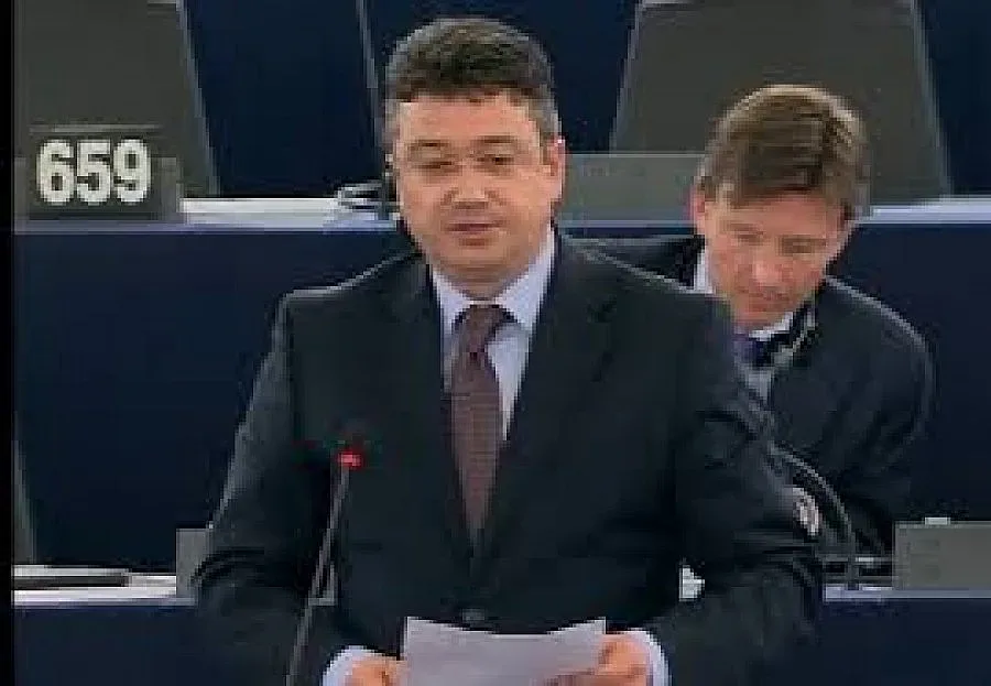 Евродепутатът Неджми Али откри информационен офис в Кърджали