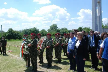 Католик организира поклонение на остров Персин