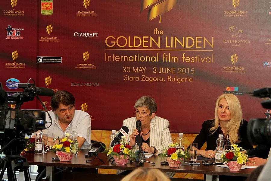 „Златната липа" - кинодесант извън жълтите павета