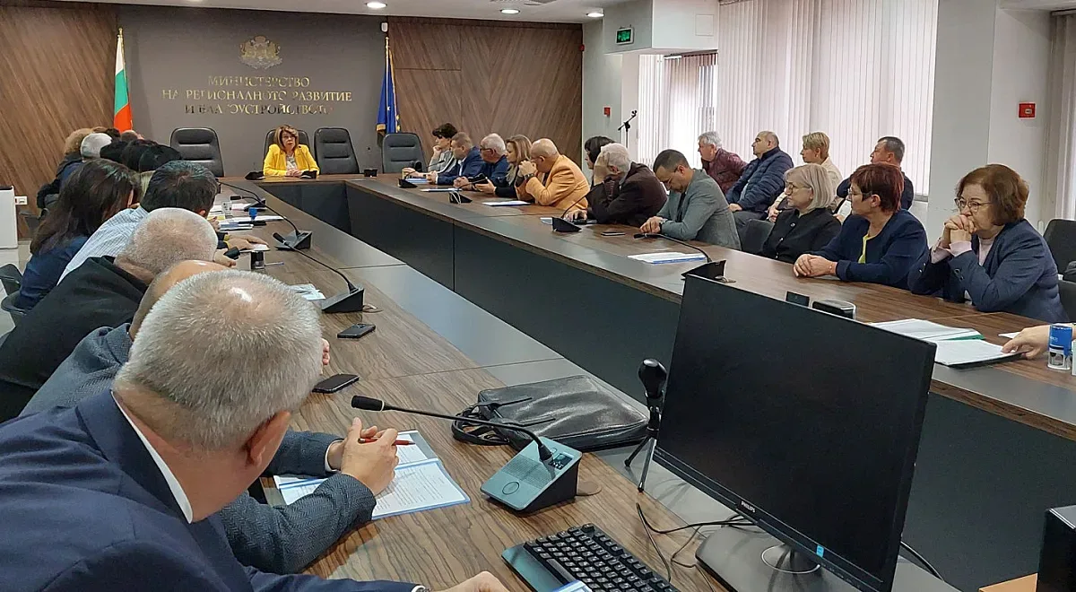 Плащат пари на местната власт по Инвестиционната програма за общински проекти