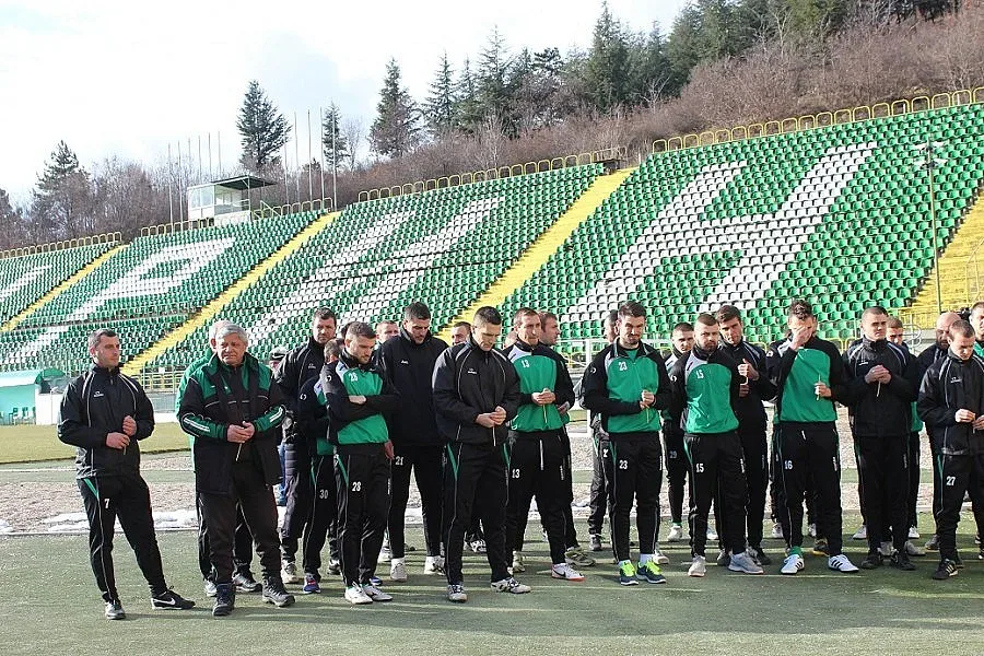 Рекорден брой зрители на мач за влизане в „А" - група