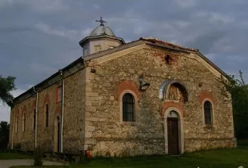 Трета църква строят в село с 10 махали
