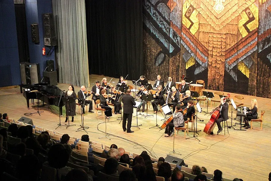 Камерна опера зарадва благоевградчани със „Симфоничен рок”