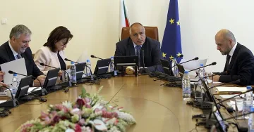 Бойко води Крецу на "Марица"