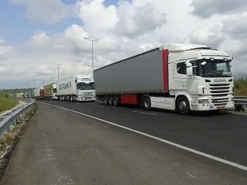 Спряха митничарски бойкот на Свиленград (ОБЗОР)