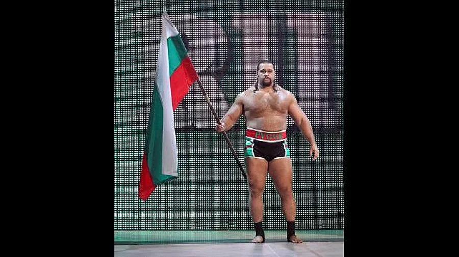 Русев се отказа от Русия, развя българския флаг