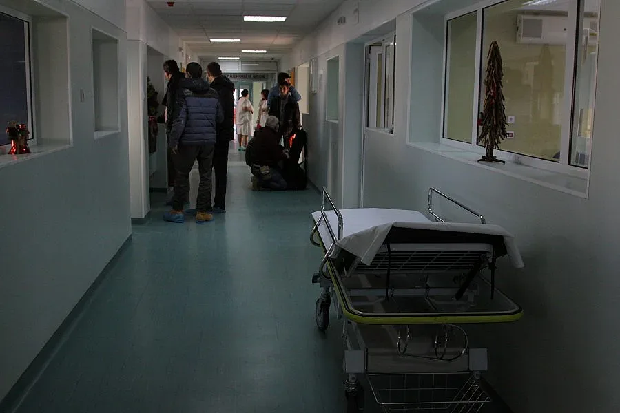 Москов поема обществените поръчки за болниците