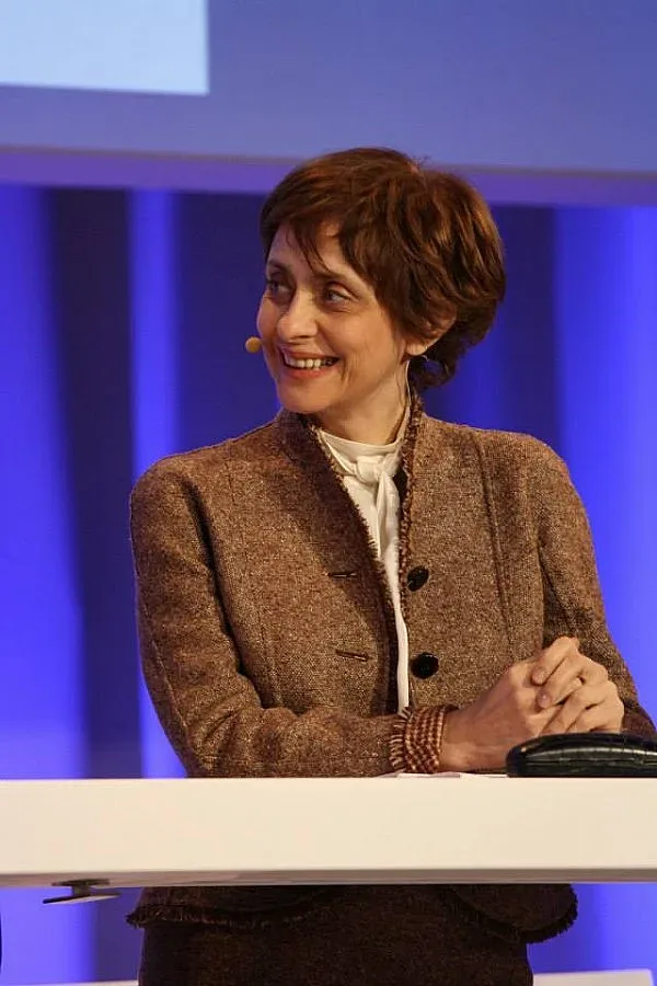 Надежда Нейнски става посланик в Турция