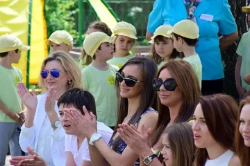 Звезди в акция "зелено"