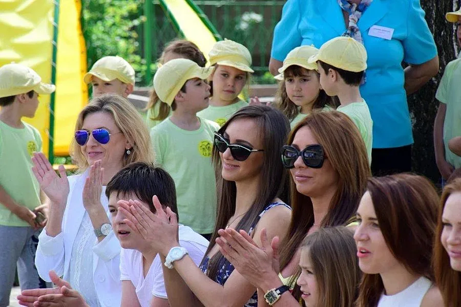 Звезди в акция "зелено"