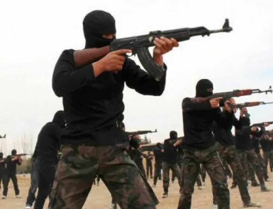 Войник стреля по колеги в Тунис