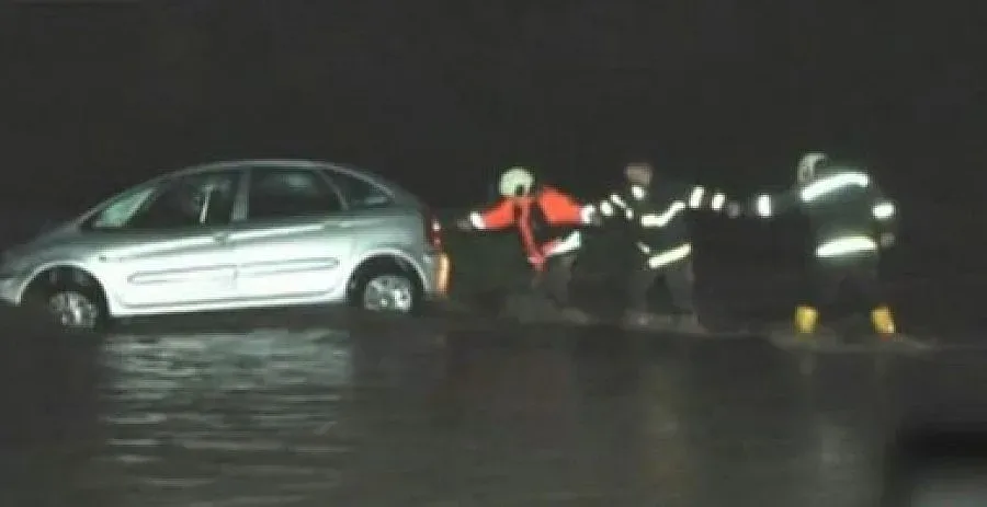 Бедствено положение във Враца след пороя
