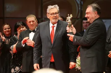 Вижте всички носители на наградата "Аскеер" 