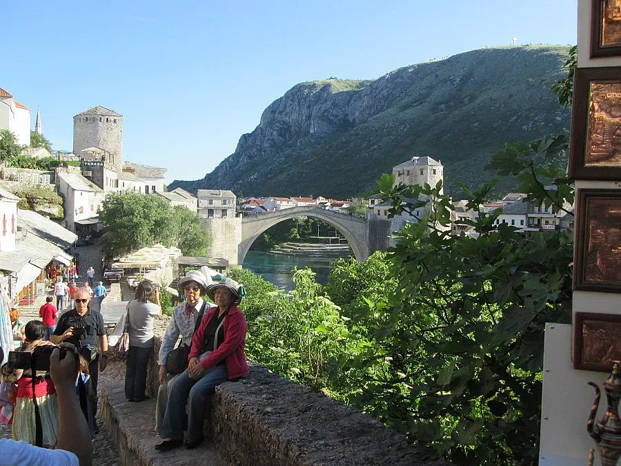 Търговците в храма на Мостар