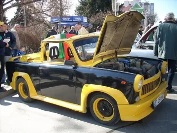 Трабантаджии от Лозниица отиват на ретро парад в  Германия