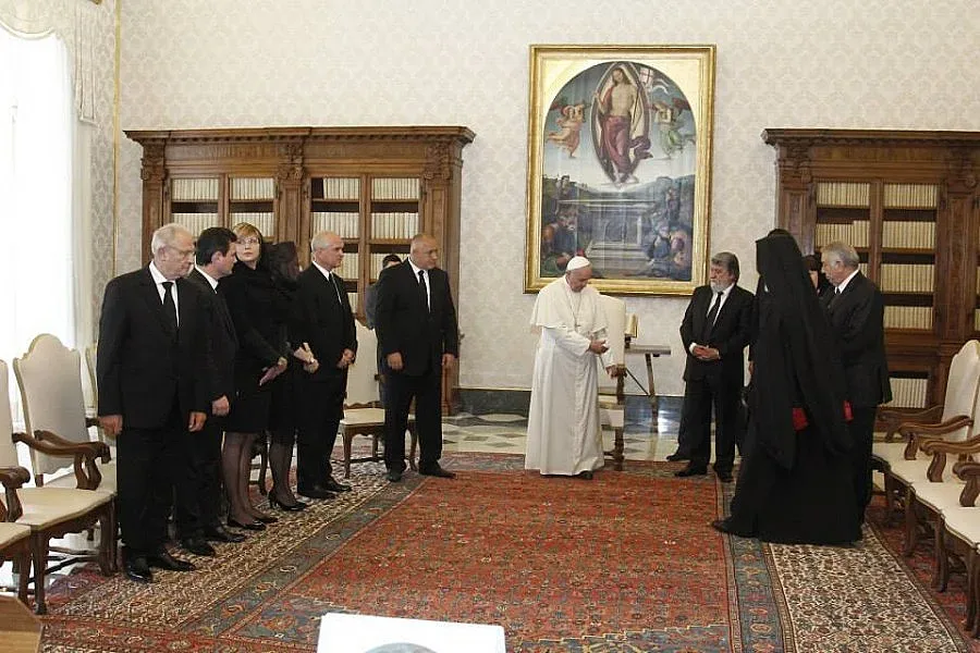 Папата благослови България за 24 май (ОБЗОР)