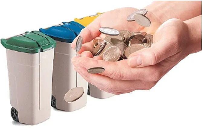 Голямо сурвакане с такса "смет". Един град да му мисли