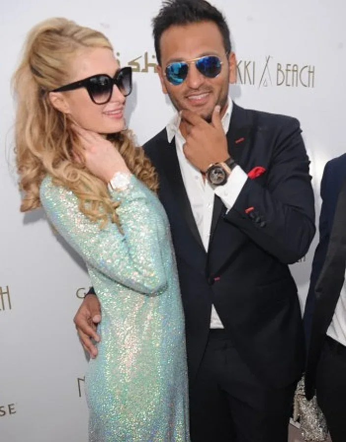 Парис Хилтън заби богаташ