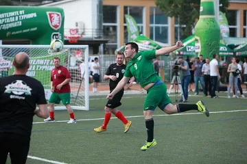 Стратегът и Любо Ганев откриха Kamenitza Фен Купа в София