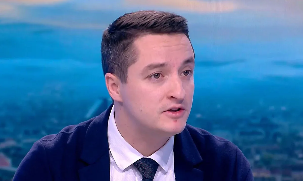 Божанков изпорти Киро и Лена! Разкри защо му искат оставката