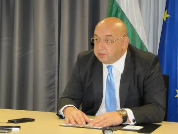 Министър Кралев: Държавата не може да се меси