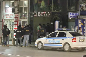 Задържаха десетки нелегални имигранти в столицата