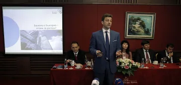 Андронов: Влизаме много внимателно в еврозоната