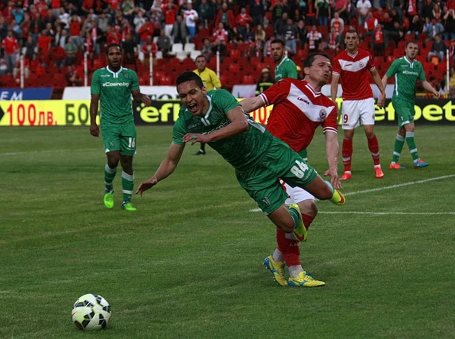 ЦСКА и "Локо" без лиценз