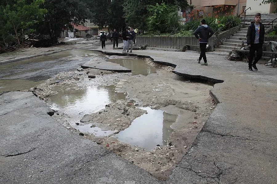 Отпускат 1.7 млн. лв за Варна и АПИ след наводненията