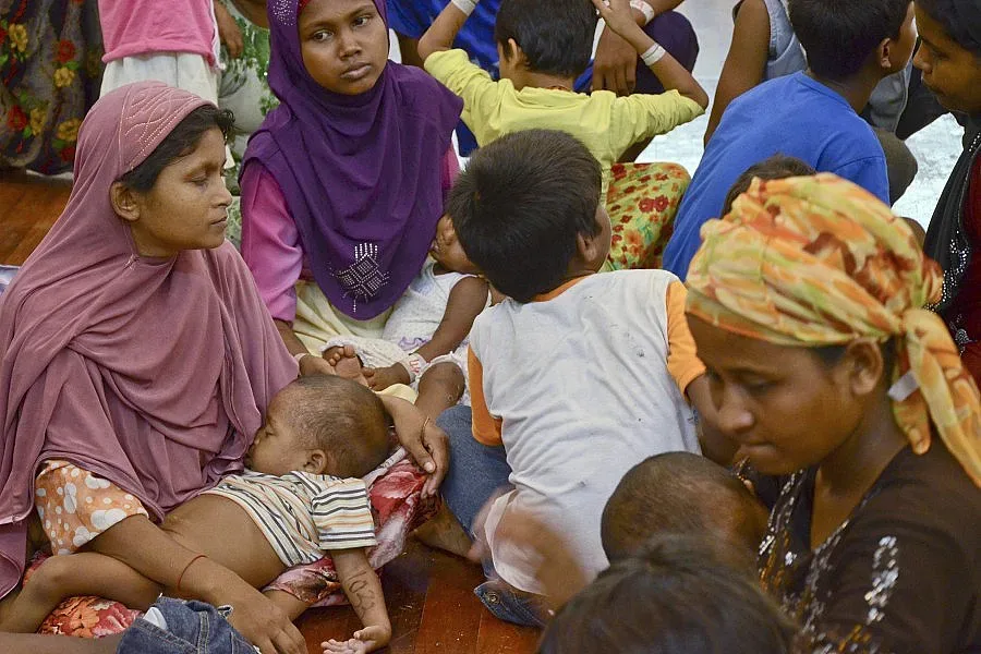 100 имигранти убити при бой за храна