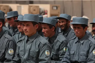 Осъдиха 11 полицаи в Афганистан, не спрели убийство 