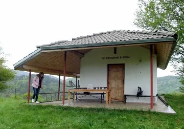 Ловци съживиха храм след пророчески сън