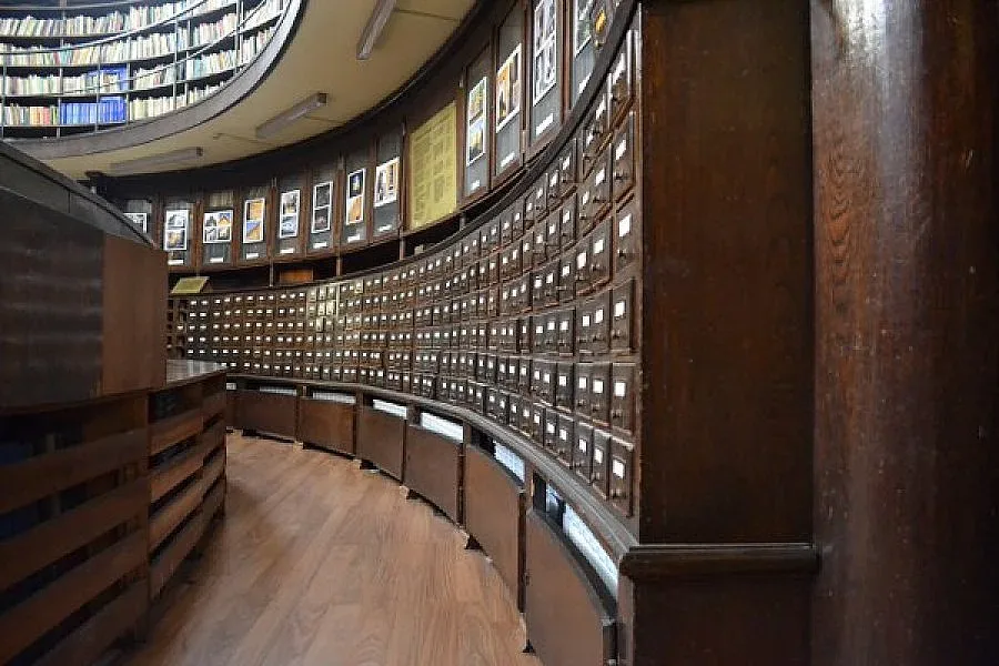 33 ръкописа от Ватикана в СУ